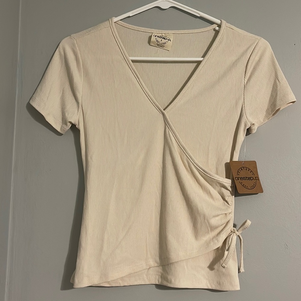 Women’s Cream Color Cross Over Top Size S